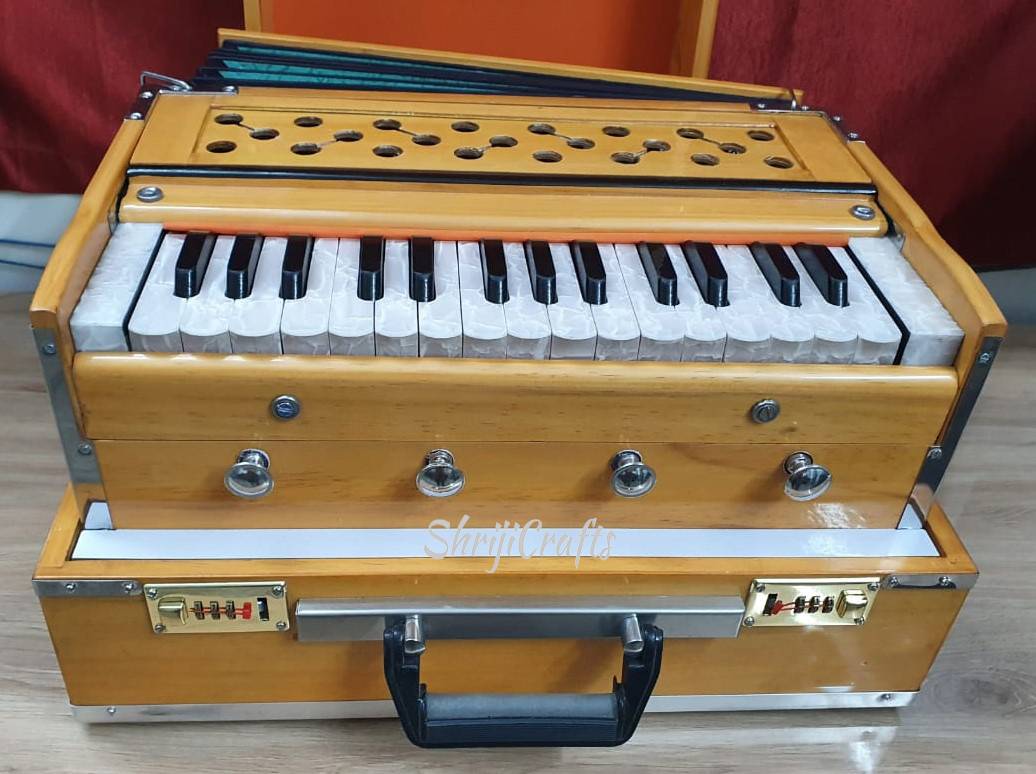 Handcrafted Mini Harmonium – 2.5 Octave, 440Hz/432Hz, Indian Wood, Portable Instrument by Shriji Musicals — handcrafted wooden product by Shrijicrafts