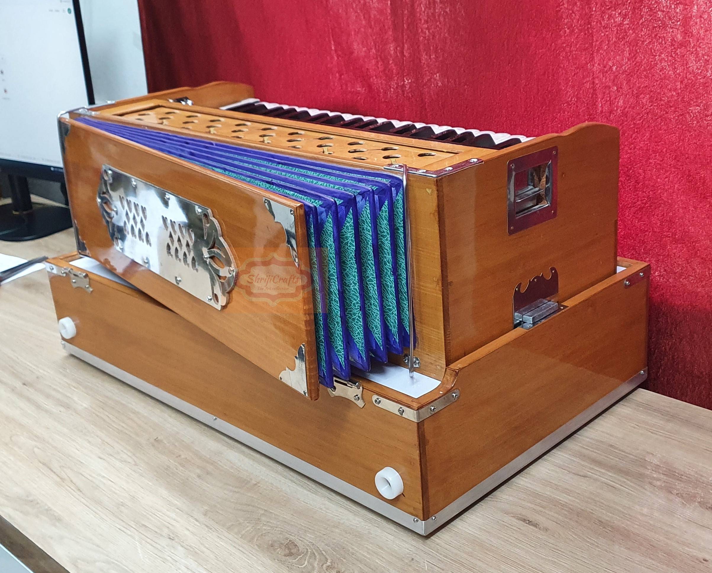 Professional 3.5 Octave Folding Harmonium – 9 Stopper with Coupler and Bag by Shriji Musicals - View 5