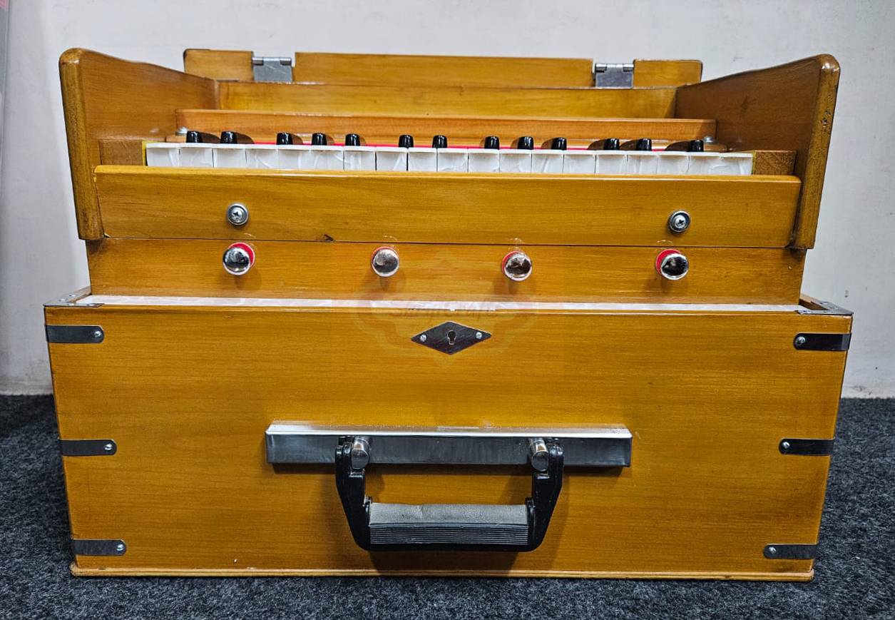 Professional Safri Harmonium – 2.5 Octave, 4 Stopper Portable Kirtan Instrument by Shriji Musicals - View 2