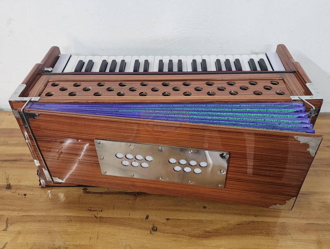Professional 3.5 Octave Harmonium with Coupler - 9-Stop Wood Instrument, Rat Color - Indian Classical Music & Musician Gift - View 2