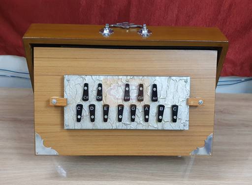Shriji Handmade Indian Shruti Box – Dual 440Hz/432Hz Tuning, C3‑C4 Octave, 16×12×3 in, With/Without Pedal