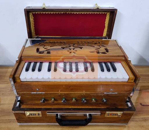 Handcrafted 32-Key Teak Wood Harmonium – 2.5 Octave with Khadi Kangi Reeds
