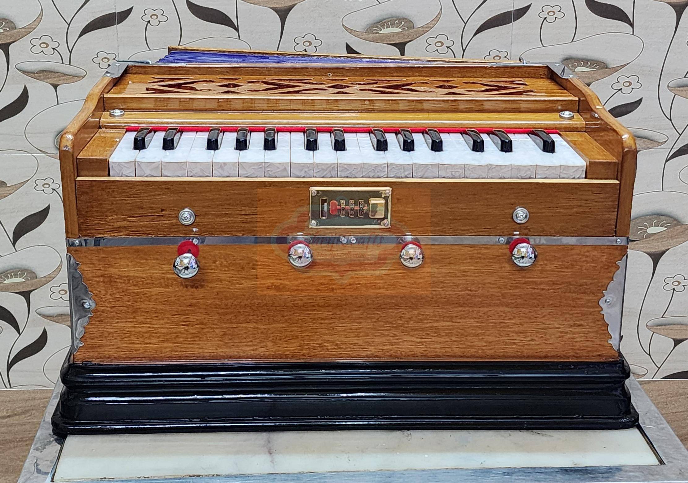 Handcrafted Mini Magic Harmonium – 2.5 Octave, 440Hz/432Hz, Indian Wood, Portable Instrument — handcrafted wooden product by Shrijicrafts