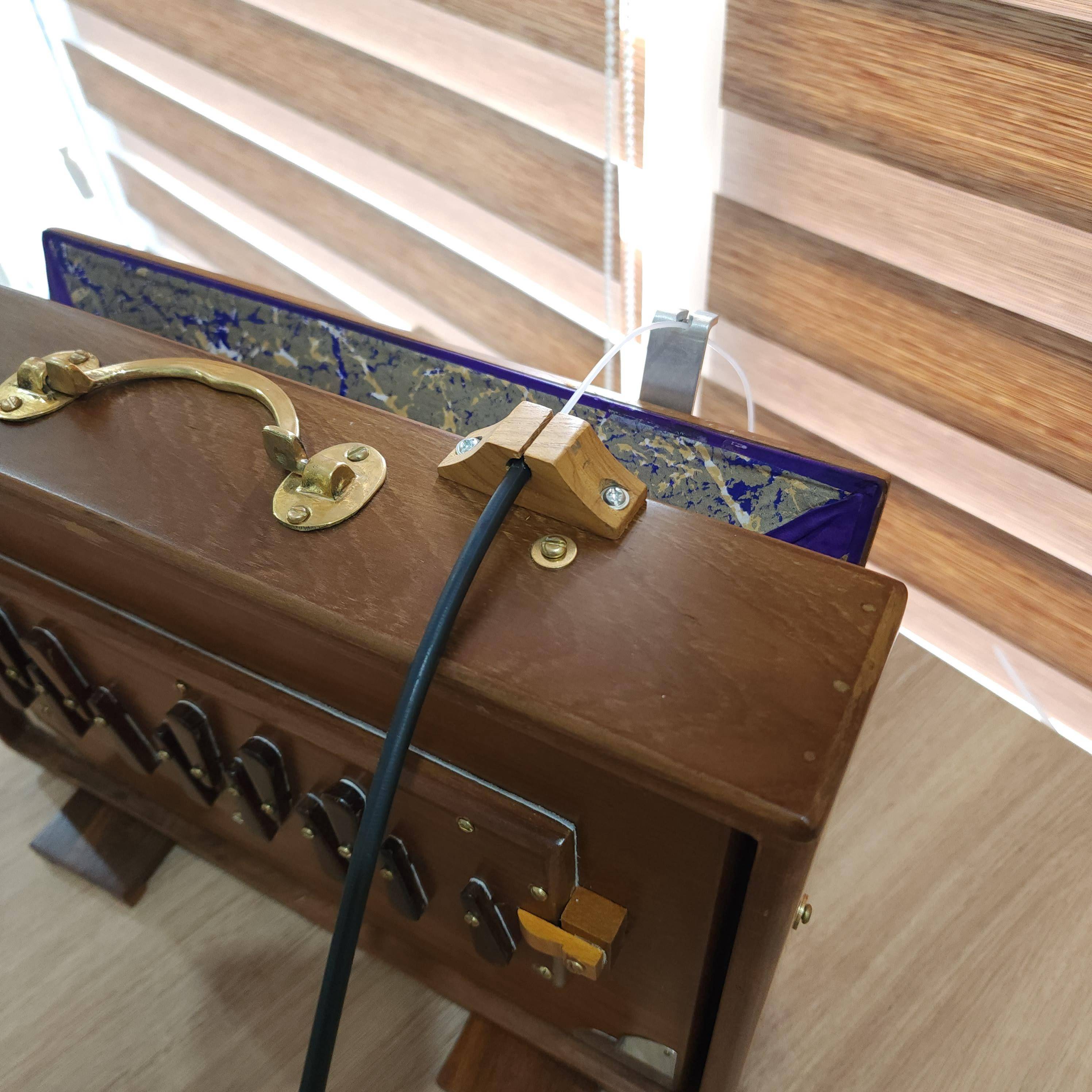 Shriji 13-Note Shruti Box – Pure Teak Wood, 440Hz/432Hz, Pedal Option, Carry Bag – Ideal for Kirtan, Meditation, Yoga - View 9