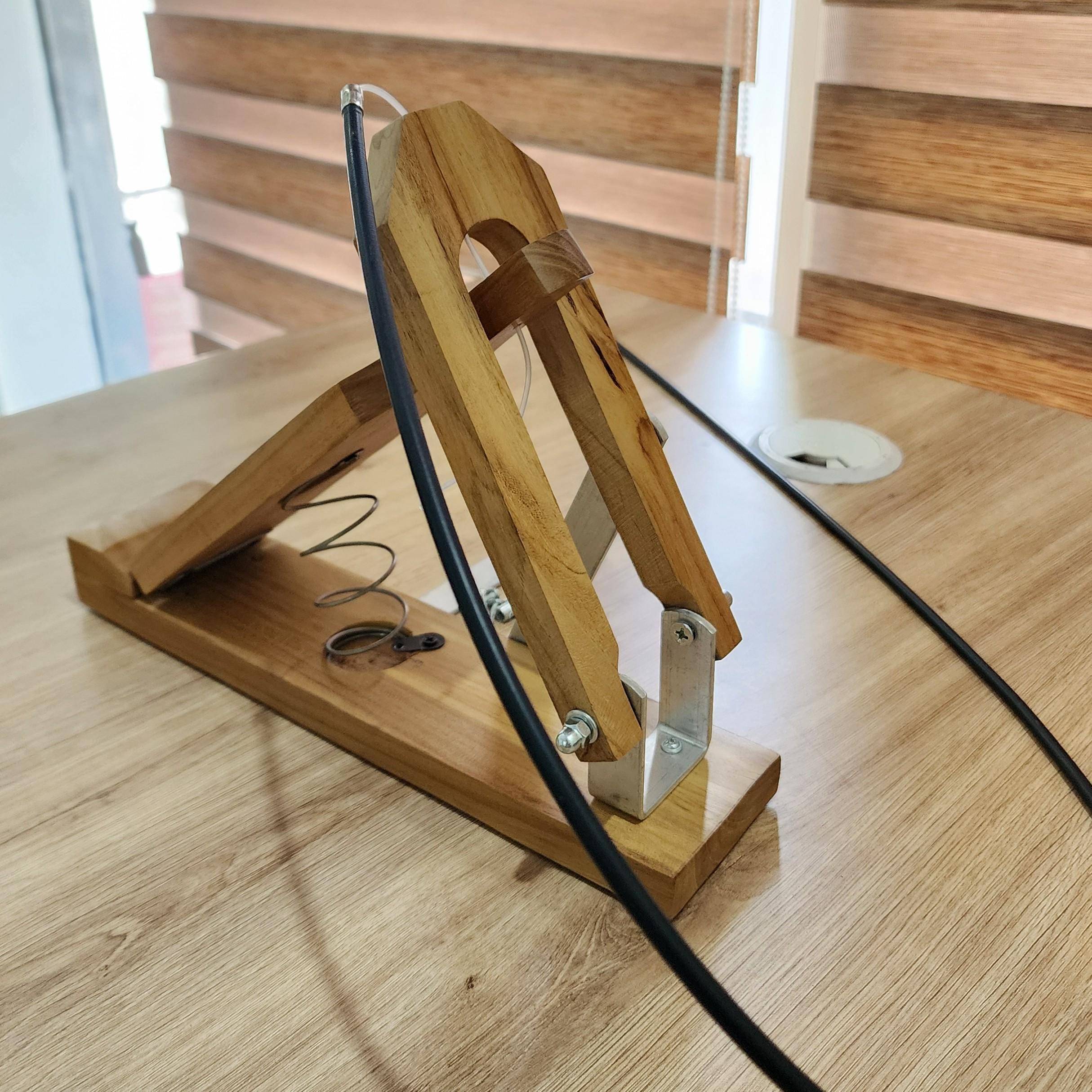 Universal Wooden Foot Pedal Drone – Hands-Free Pump for Shruti Boxes - View 4