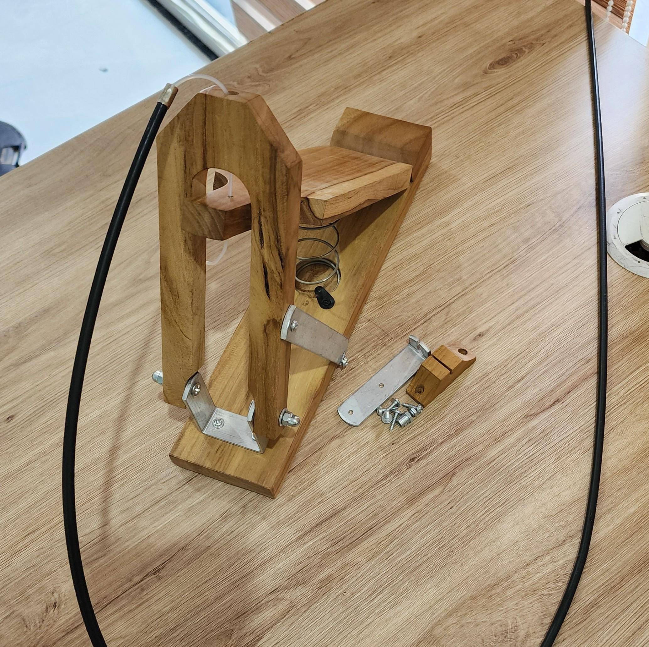 Universal Wooden Foot Pedal Drone – Hands-Free Pump for Shruti Boxes - View 5