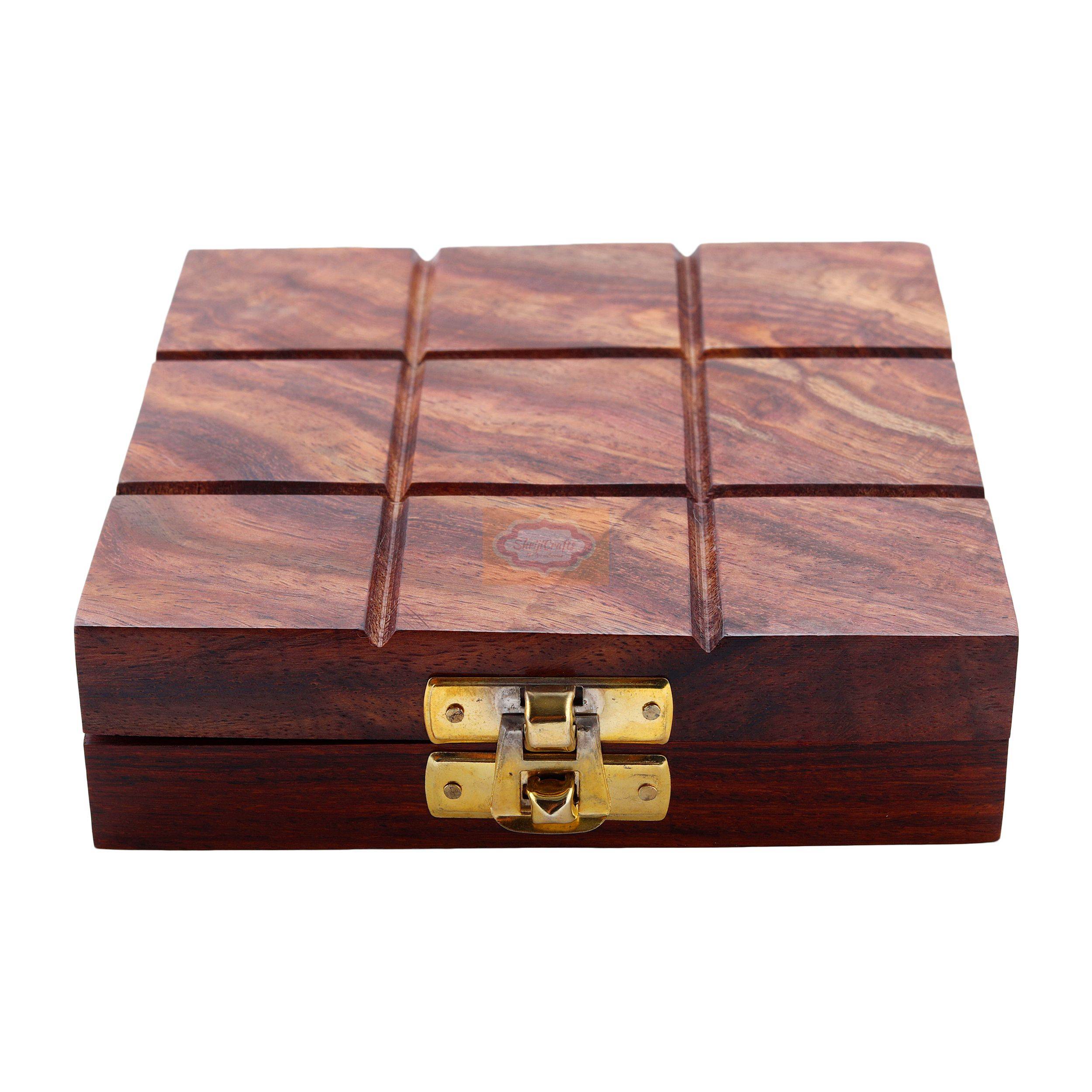 Handcrafted 2-in-1 wooden game set featuring Solitaire and Tic Tac Toe - View 6