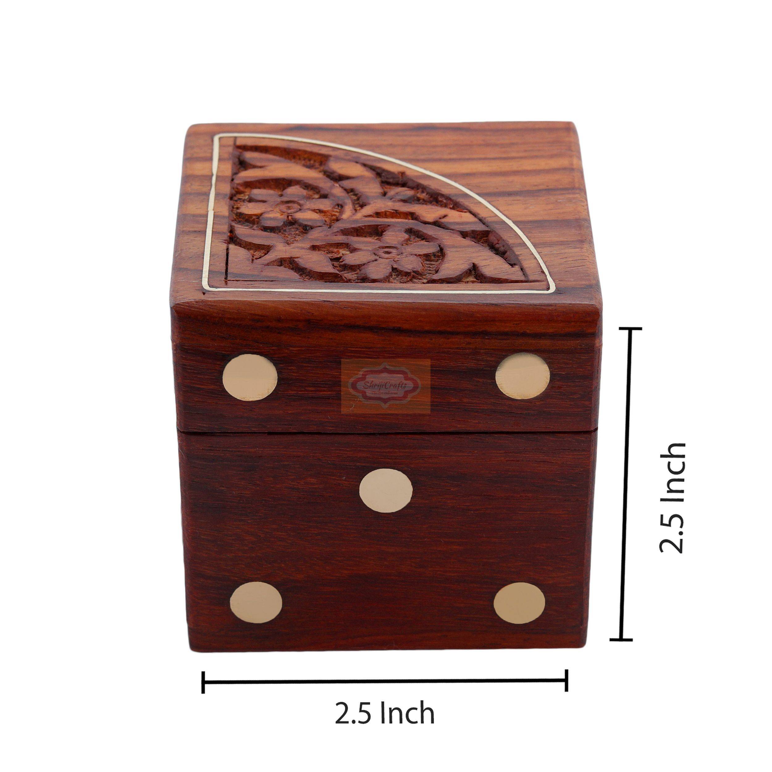 Handcrafted wooden dice box complete with 5 premium playing dice - View 5