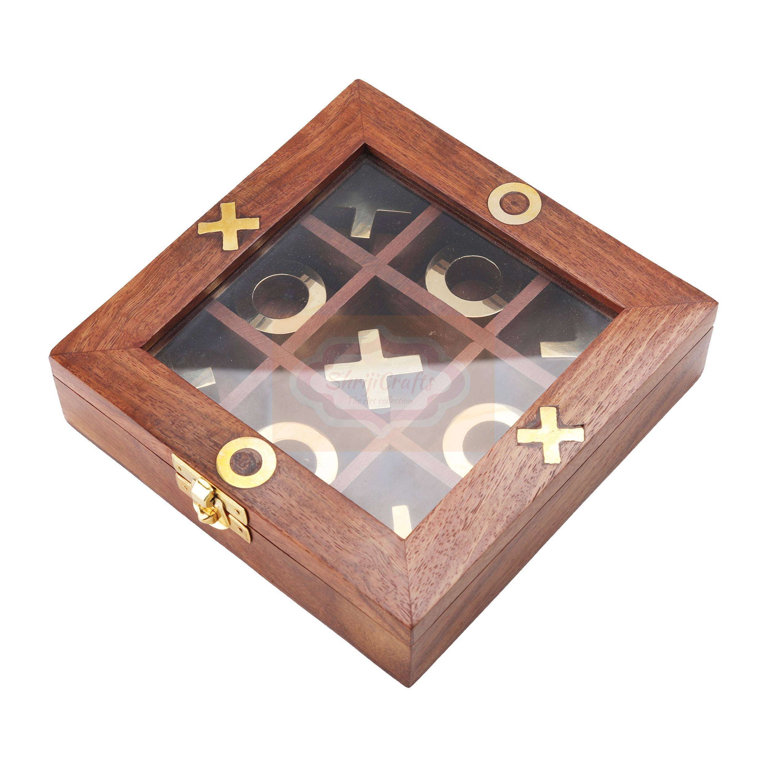 Wooden Tic Tac Toe game with glass lid - View 3